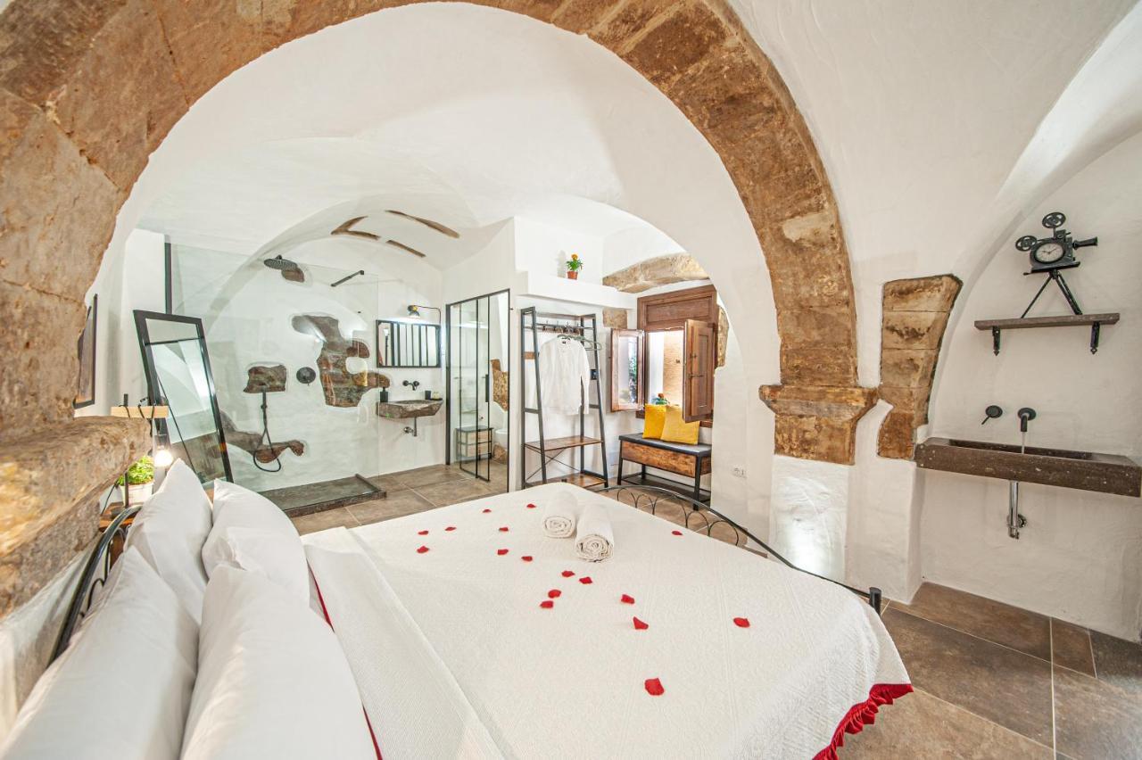Romantic Loft With Jacuzzi In The Castle Castelsardo Ngoại thất bức ảnh